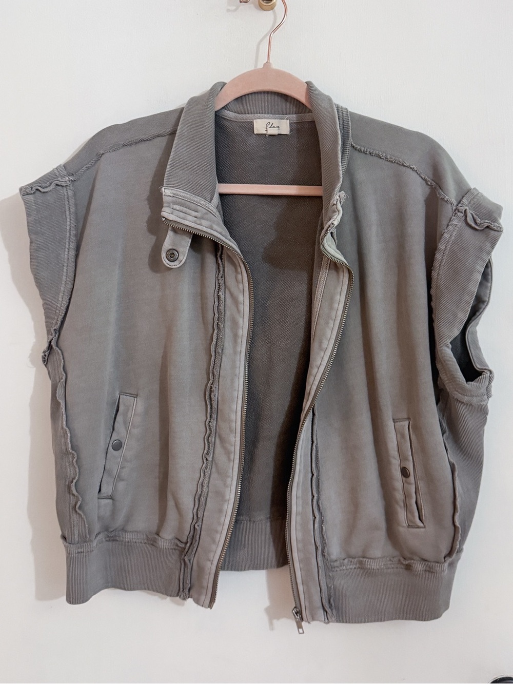 Elan Sleeveless Zip-Front Jacket - Light Taupe - Picture 6 of 9